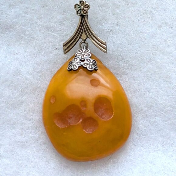 Vintage Russian USSR Silver Plated Melchior Butterscotch Egg Yolk Amber Pendant - Picture 3 of 7